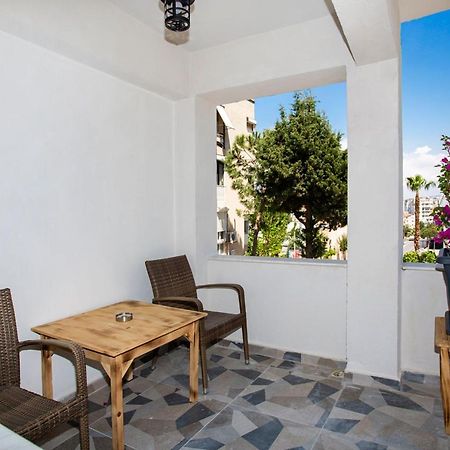 8 Rooms House Balcova Bagian luar foto