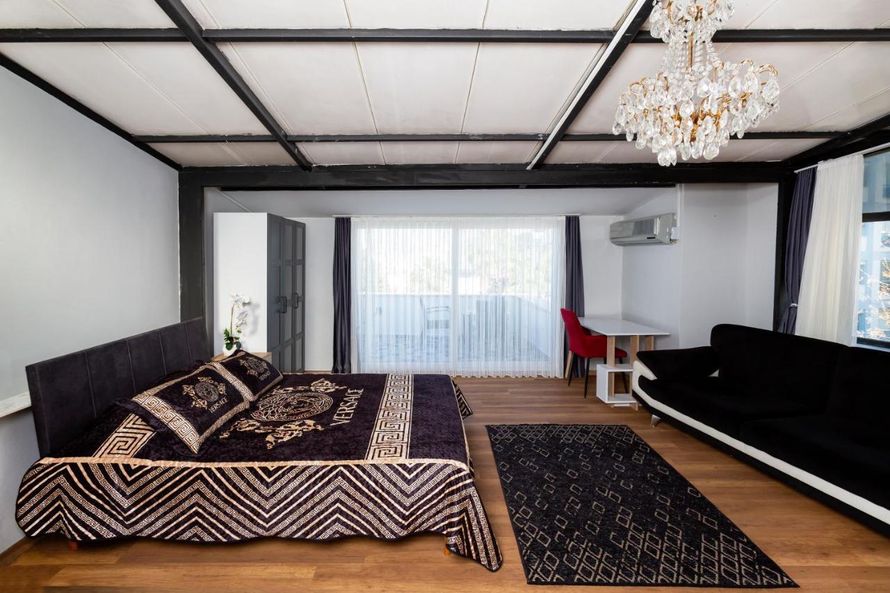 8 Rooms House Balcova Bagian luar foto
