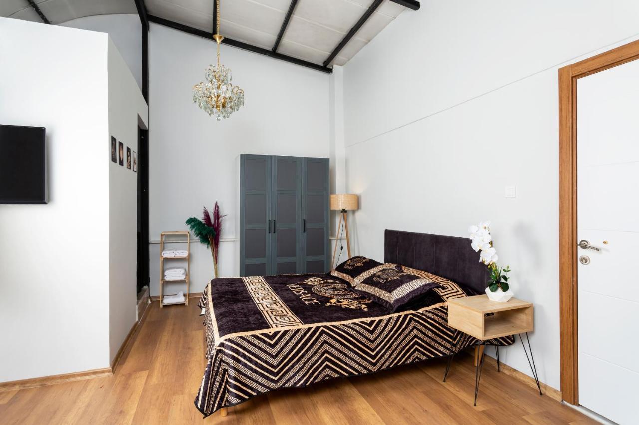 8 Rooms House Balcova Bagian luar foto
