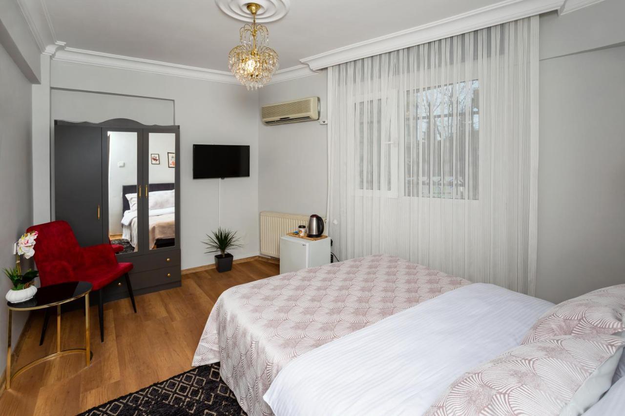 8 Rooms House Balcova Bagian luar foto